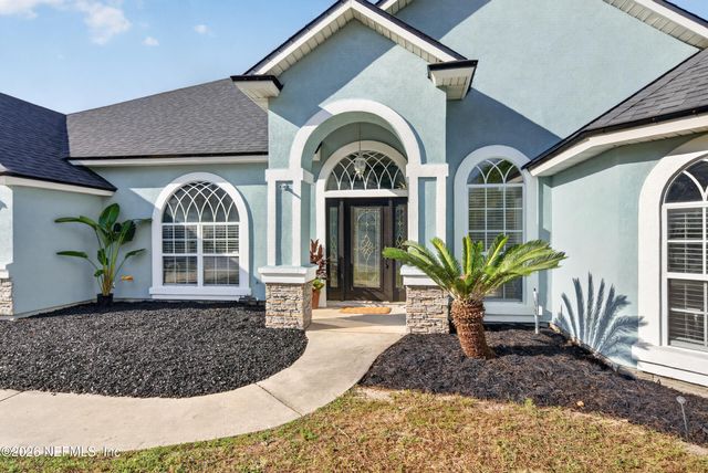 2912 SOUTHBANK Circle, Green Cove Springs, FL 32043