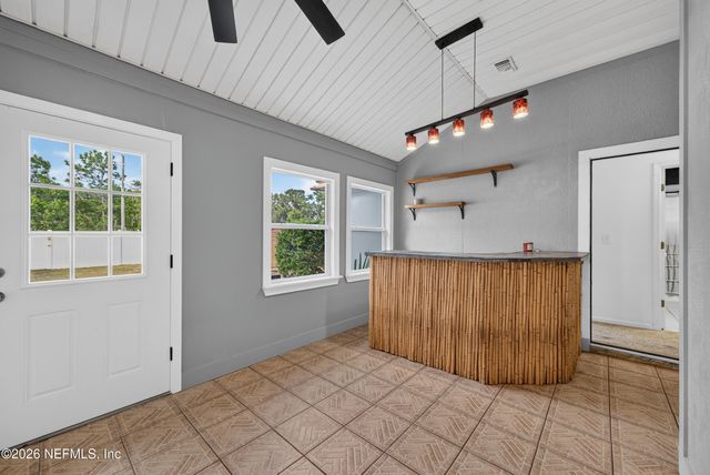 2912 SOUTHBANK Circle, Green Cove Springs, FL 32043