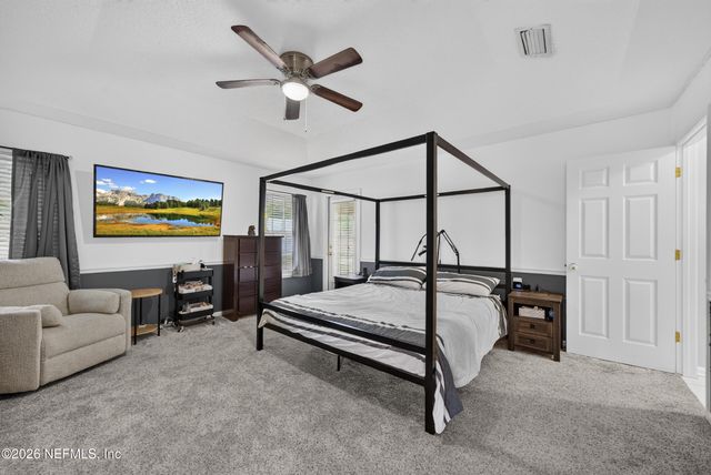 2912 SOUTHBANK Circle, Green Cove Springs, FL 32043