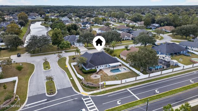 2912 SOUTHBANK Circle, Green Cove Springs, FL 32043