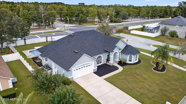 2912 SOUTHBANK Circle, Green Cove Springs, FL 32043
