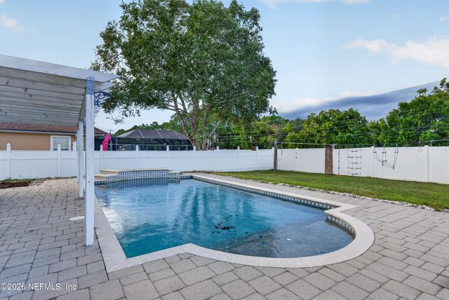 2912 SOUTHBANK Circle, Green Cove Springs, FL 32043