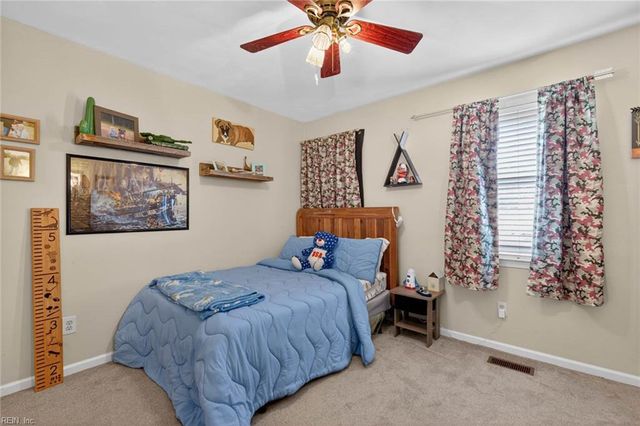 517 Boswell CT, Virginia Beach, VA 23452