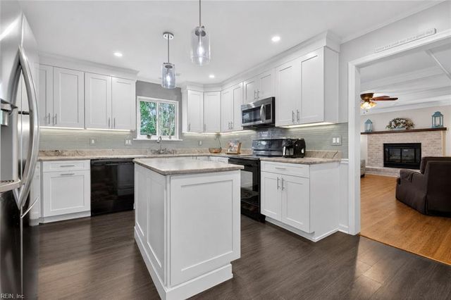 517 Boswell CT, Virginia Beach, VA 23452