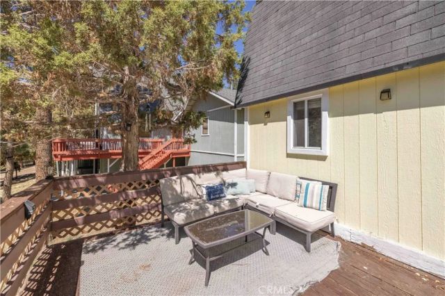 526 Catalina Road, Big Bear Lake, CA 92315