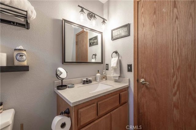 526 Catalina Road, Big Bear Lake, CA 92315