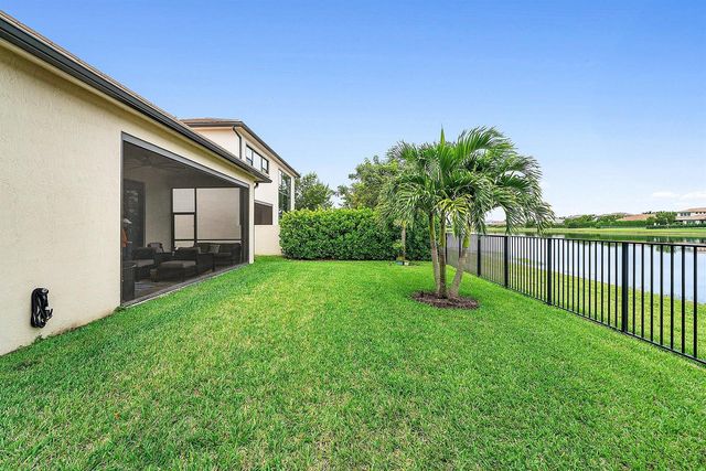 8884 Grand Prix Lane, Boynton Beach, FL 33472