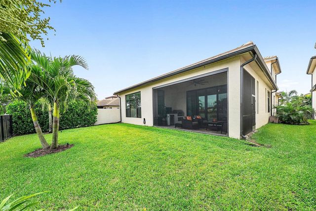 8884 Grand Prix Lane, Boynton Beach, FL 33472