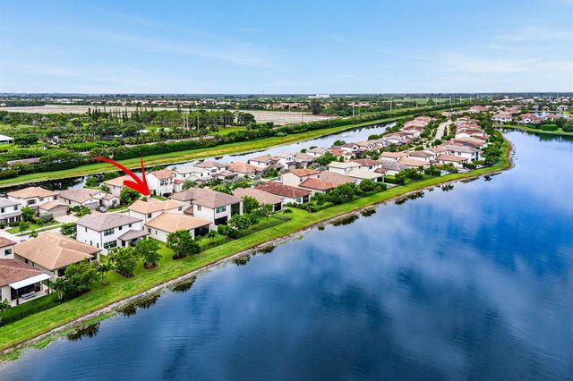 8884 Grand Prix Lane, Boynton Beach, FL 33472