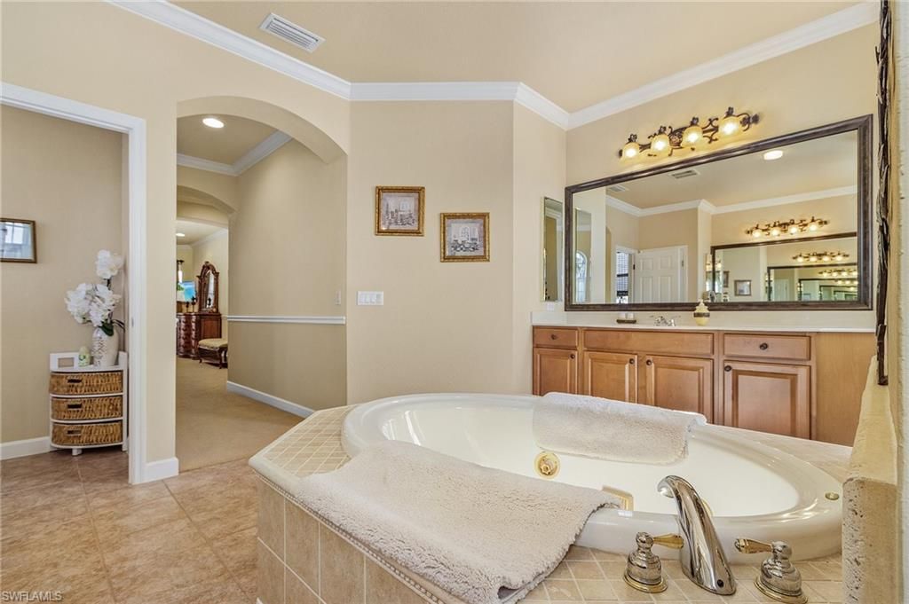 Image 22 of property listing at 11753 Lady Anne CIR, Cape Coral, FL 33991