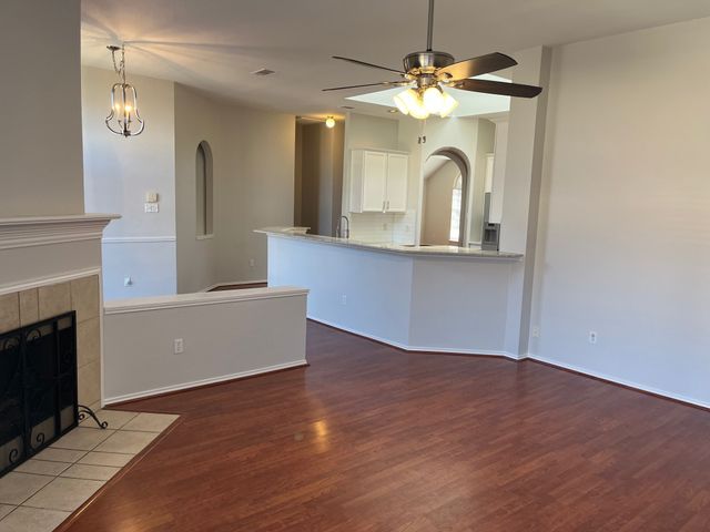 10004 Belfort Drive, Frisco, TX 75035