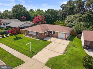 117 N ALDER AVE N, Sterling, VA 20164