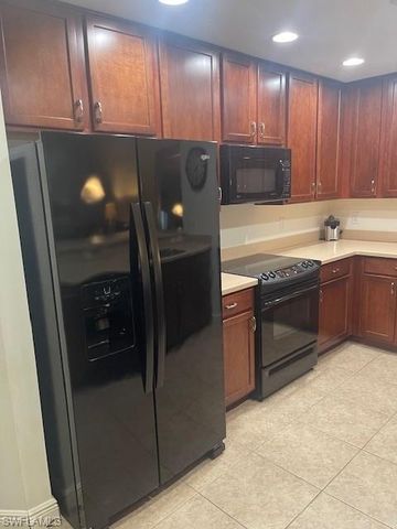 5793 Cape Harbour DR # 613, Cape Coral, FL 33914