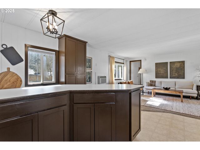 505 W JONES St, Yacolt, WA 98675