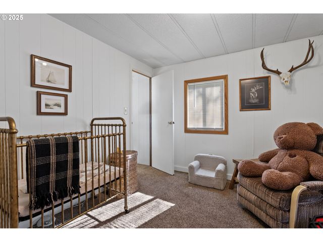 505 W JONES St, Yacolt, WA 98675