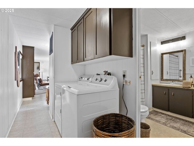 505 W JONES St, Yacolt, WA 98675