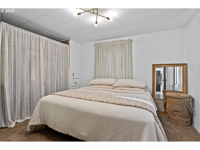 505 W JONES St, Yacolt, WA 98675