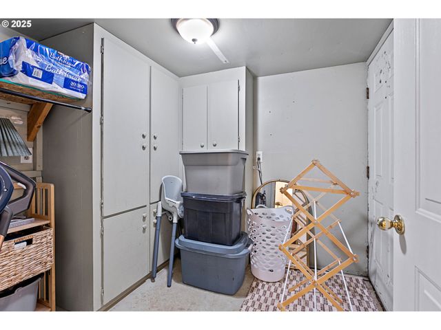 505 W JONES St, Yacolt, WA 98675