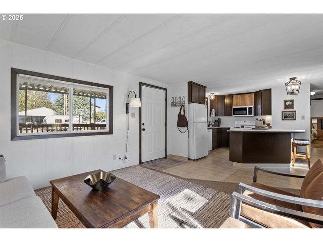 505 W JONES St, Yacolt, WA 98675