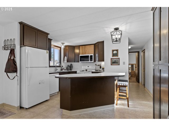 505 W JONES St, Yacolt, WA 98675