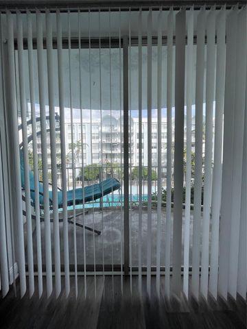 492 NW 165th Street Road, Miami, FL 33169