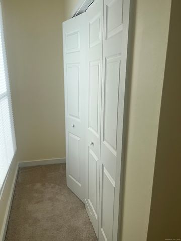 896 Quinnipiac Avenue 3, New Haven, CT 06513