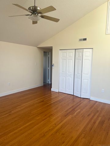 896 Quinnipiac Avenue 3, New Haven, CT 06513