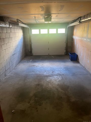 896 Quinnipiac Avenue 3, New Haven, CT 06513