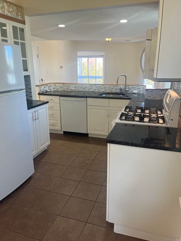 896 Quinnipiac Avenue 3, New Haven, CT 06513