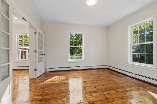 26 Caswell St, Fitchburg, MA 01420