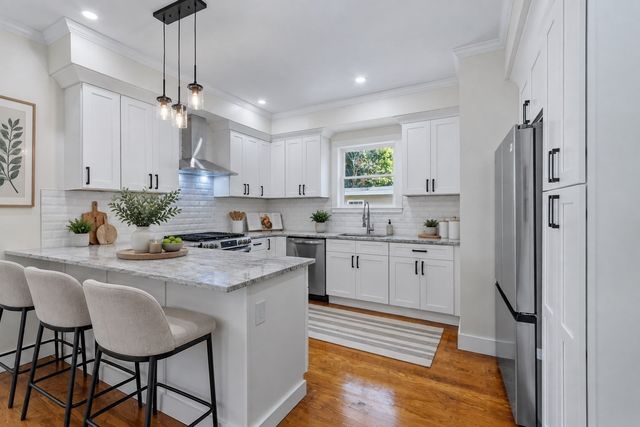 26 Caswell St, Fitchburg, MA 01420