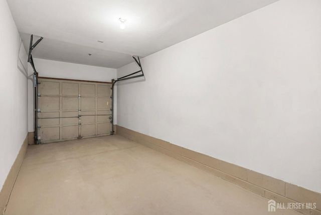 107 Prestwick Way, Edison, NJ 08820