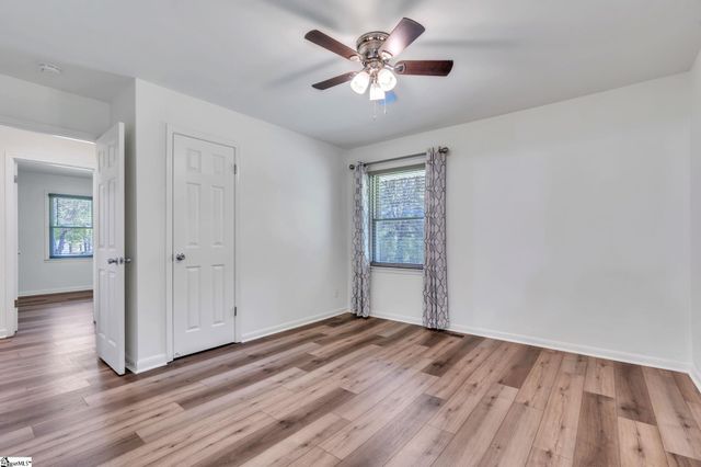 745 Canterbury Trail, Fountain Inn, SC 29644