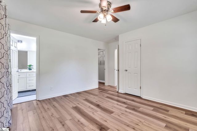 745 Canterbury Trail, Fountain Inn, SC 29644