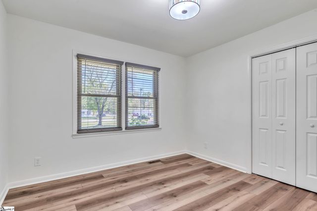 745 Canterbury Trail, Fountain Inn, SC 29644