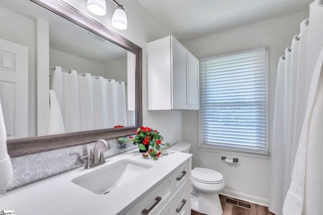 745 Canterbury Trail, Fountain Inn, SC 29644