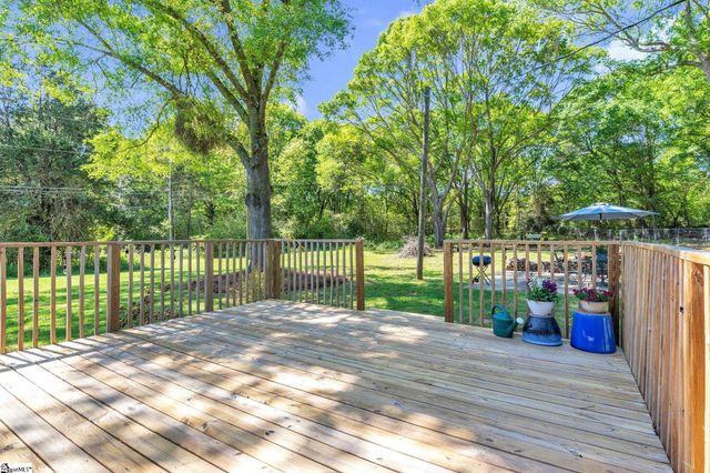745 Canterbury Trail, Fountain Inn, SC 29644