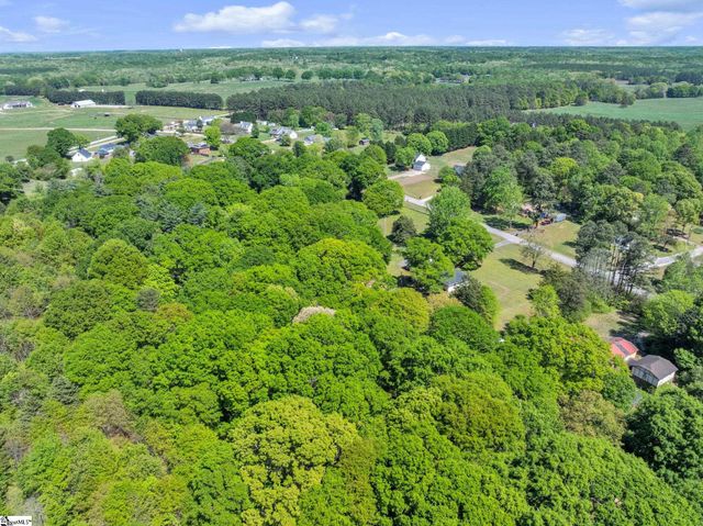 745 Canterbury Trail, Fountain Inn, SC 29644