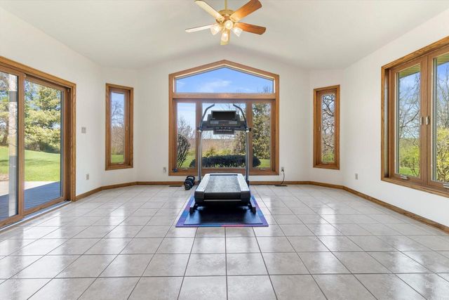 S86W32230 Elias COURT, Mukwonago, WI 53149