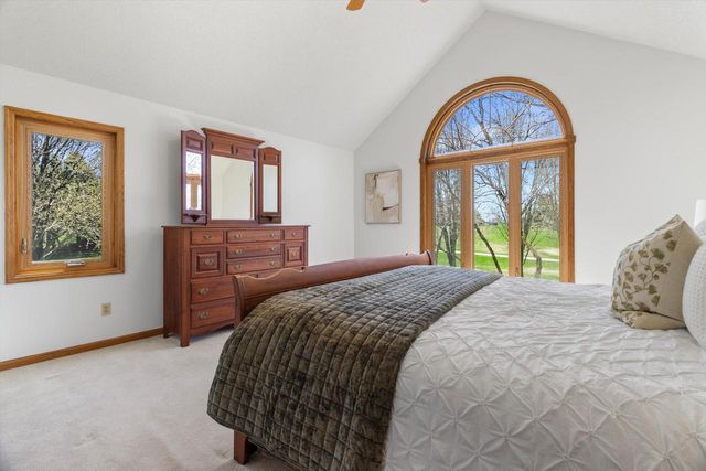 S86W32230 Elias COURT, Mukwonago, WI 53149