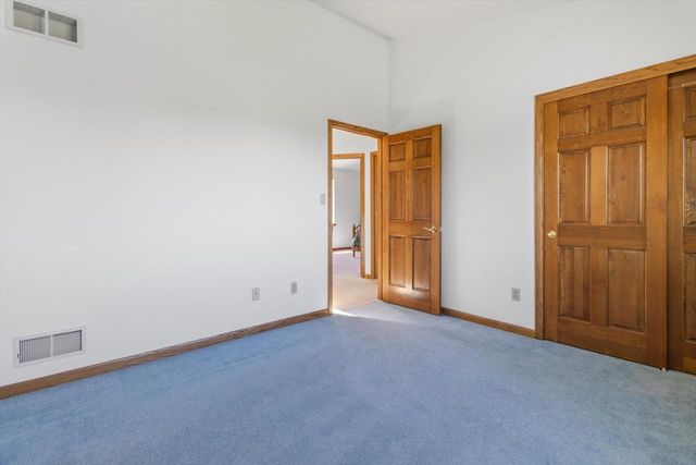 S86W32230 Elias COURT, Mukwonago, WI 53149