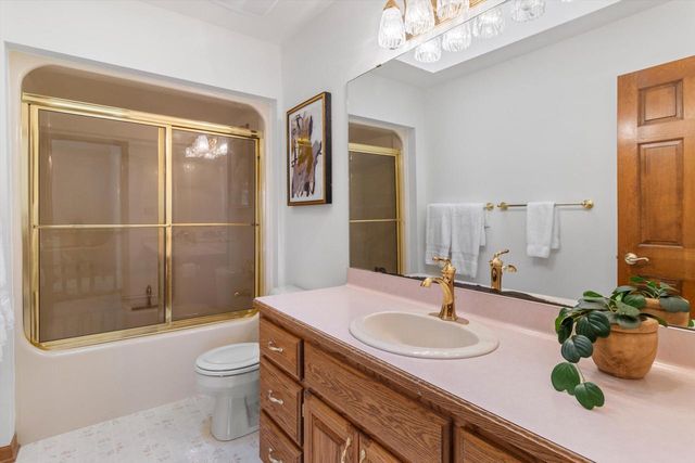 S86W32230 Elias COURT, Mukwonago, WI 53149