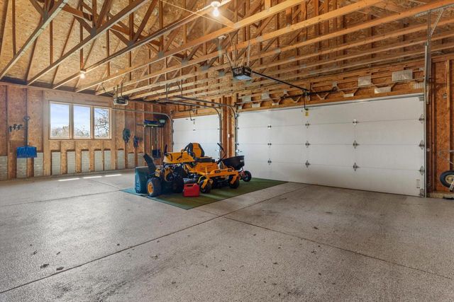 S86W32230 Elias COURT, Mukwonago, WI 53149