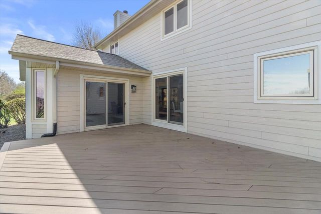 S86W32230 Elias COURT, Mukwonago, WI 53149