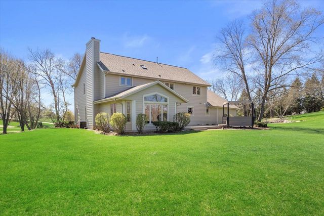 S86W32230 Elias COURT, Mukwonago, WI 53149