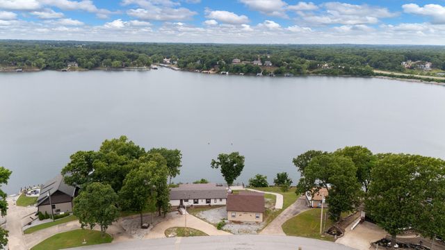 2810 Harber Loop Drive, Grove, OK 74344