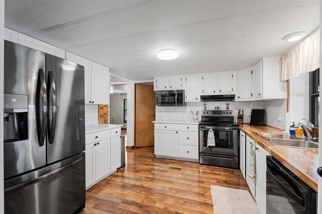 2810 Harber Loop Drive, Grove, OK 74344