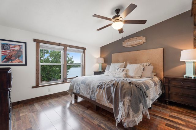 2810 Harber Loop Drive, Grove, OK 74344