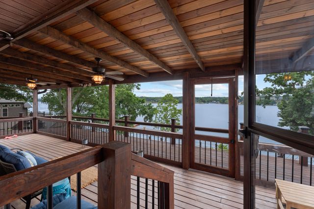 2810 Harber Loop Drive, Grove, OK 74344