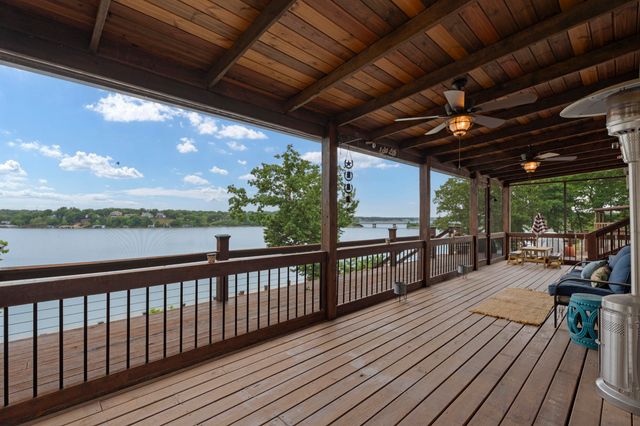 2810 Harber Loop Drive, Grove, OK 74344